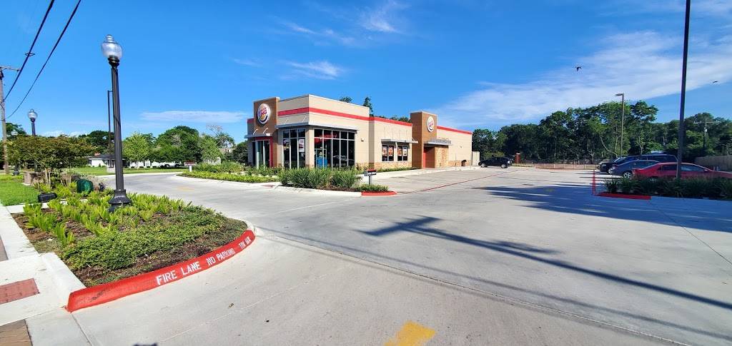 Burger King | restaurant | 1605 E Washington Ave, Navasota, TX 77868, USA | 9368252911 OR +1 936-825-2911