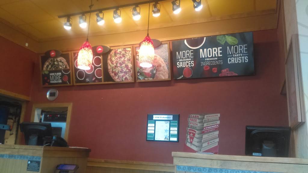 Pizza Hut | meal takeaway | 3352 Youngfield St #42, Wheat Ridge, CO 80033, USA | 3032321740 OR +1 303-232-1740