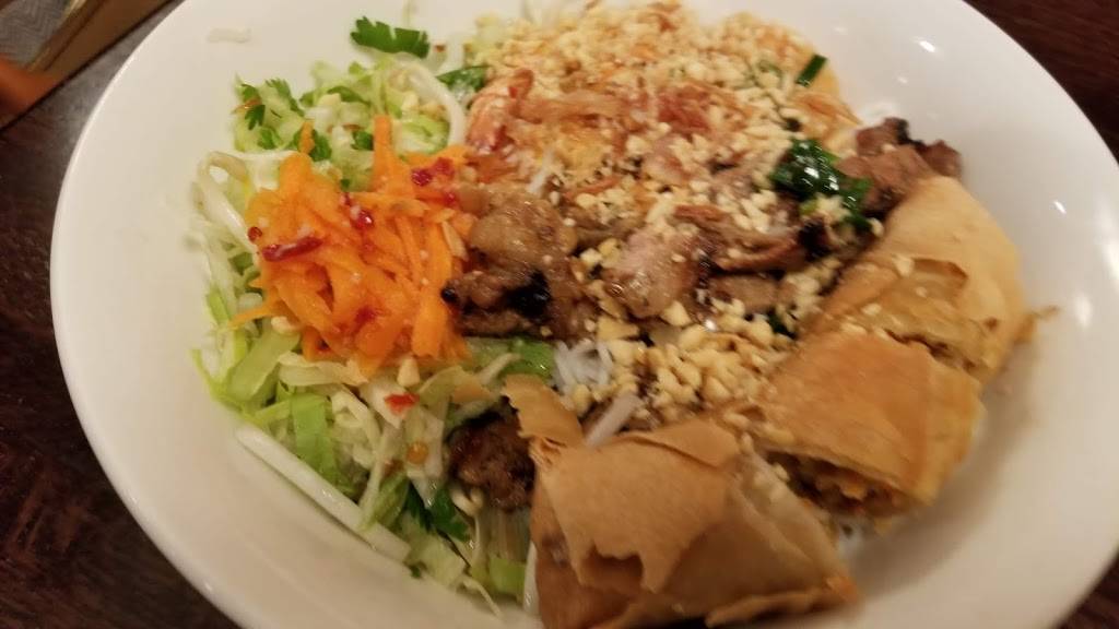 Phi Vietnamese Restaurant | cafe | 4369 W Swamp Rd, Doylestown, PA 18902, USA | 2153407590 OR +1 215-340-7590