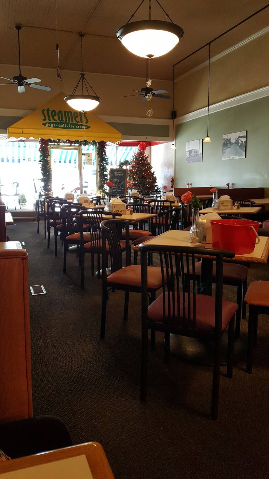 Steamers Cafe & Catering | restaurant | 104 Musgrove St, Clinton, SC 29325, USA | 8648332800 OR +1 864-833-2800