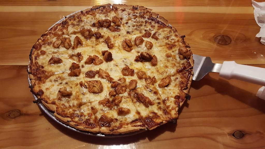 JJ & Freddies | restaurant | 211 W North Ave, Stockton, IL 61085, USA | 8159472798 OR +1 815-947-2798