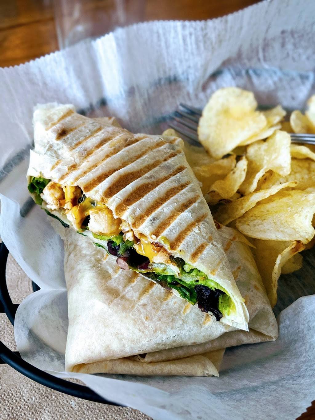 Broomtown Cafe Village Coffeehouse | cafe | 130 E Main St, Arcola, IL 61910, USA | 2175181022 OR +1 217-518-1022