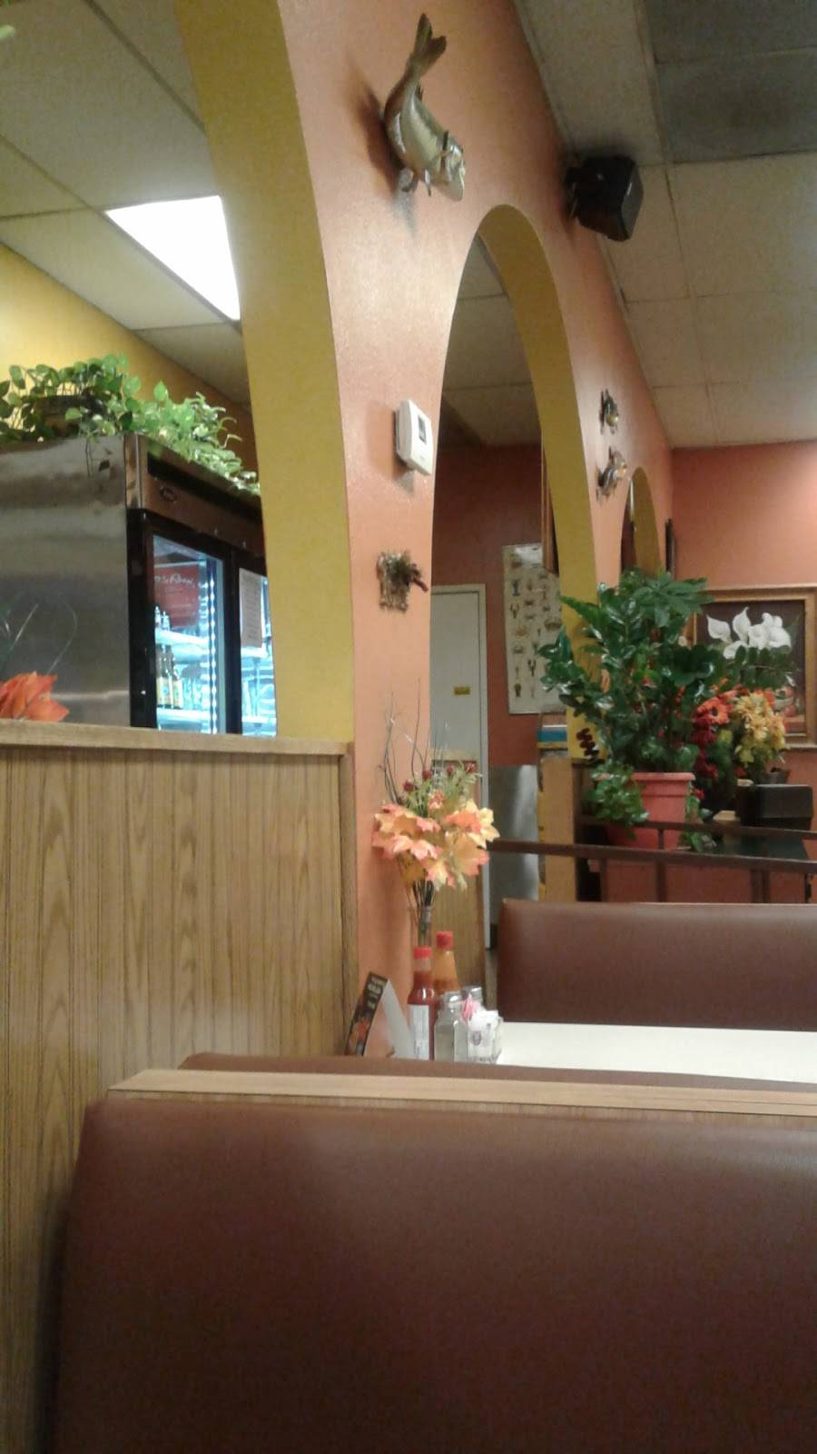 Mariscos Mazatlan | restaurant | 13345 Telegraph Rd # D, Whittier, CA 90605, USA | 5629414199 OR +1 562-941-4199
