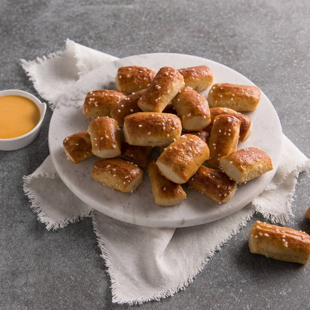 Auntie Annes | bakery | 5e Massachusetts Turnpike, Charlton City, MA 01508, USA | 5082480517 OR +1 508-248-0517