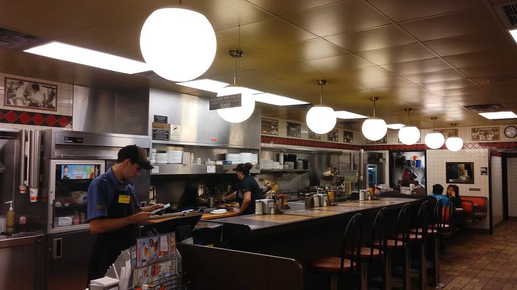 Waffle House | meal takeaway | 3350 14th Ave SE, Conover, NC 28613, USA | 8284660068 OR +1 828-466-0068