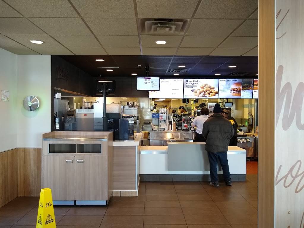 McDonalds | cafe | 1733 E Kimberly Rd, Davenport, IA 52807, USA | 5633556208 OR +1 563-355-6208