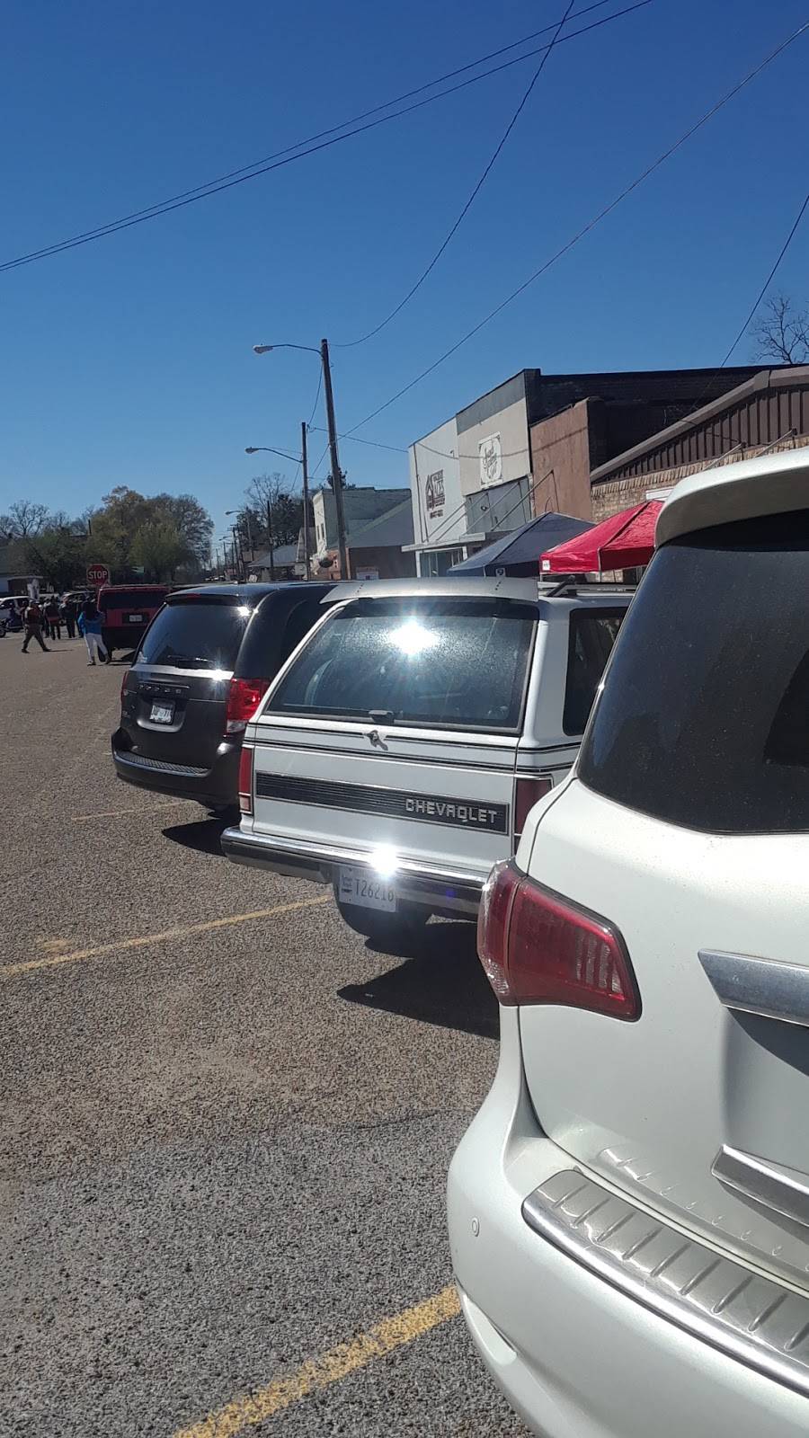 R & As French Quarter Grill | restaurant | 111 S Front St, Ellisville, MS 39437, USA | 6014772246 OR +1 601-477-2246