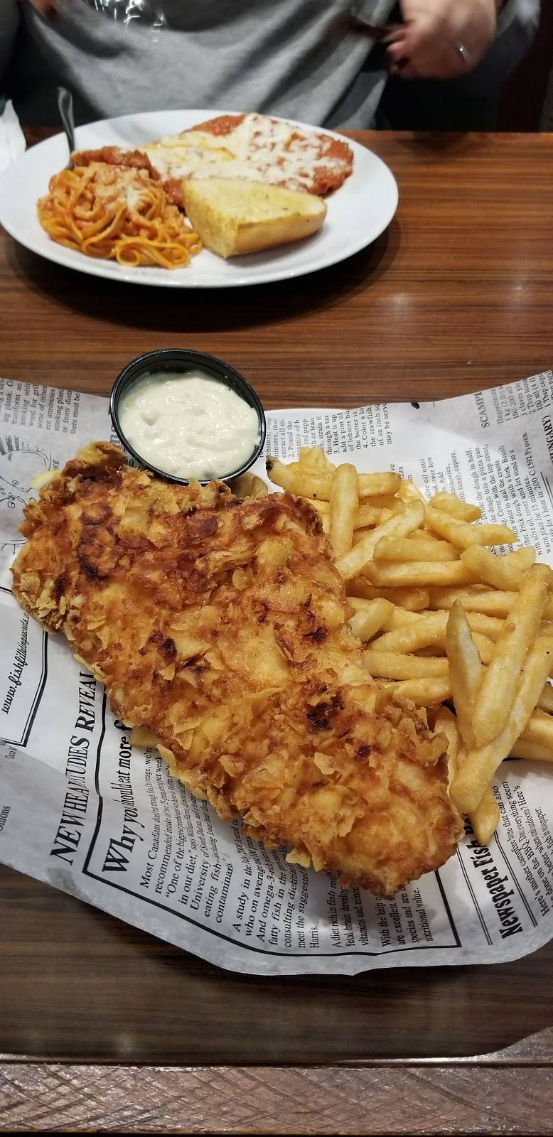 Vaughan Station | restaurant | 70 Interchange Way, Concord, ON L4K 5Z8, Canada | 9057386001 OR +1 905-738-6001