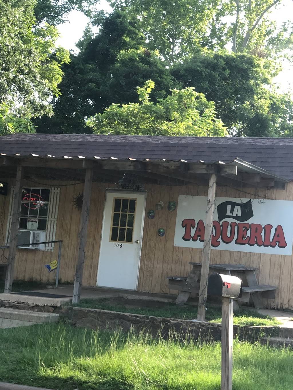 la-taqueria-106-s-roberts-st-gilmer-tx-75644-usa
