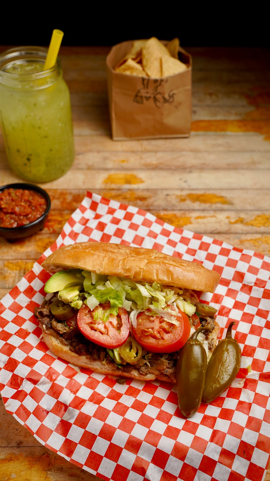 TOXXICOS MARISCOS & BIRRIERIA | restaurant | 906 E Palmdale Blvd, Palmdale, CA 93550, USA | 6619928233 OR +1 661-992-8233