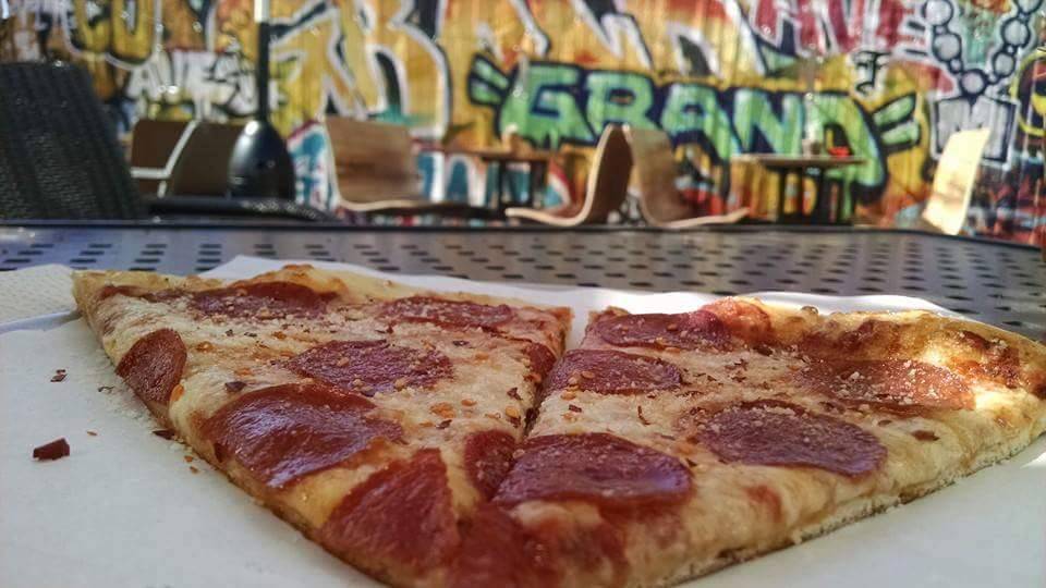 Grand Avenue Pizza Company | meal delivery | 1031 Grand Ave, Phoenix, AZ 85007, USA | 6022536107 OR +1 602-253-6107