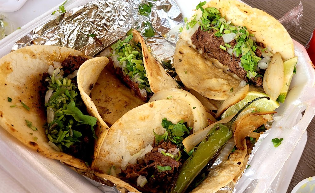 Chile & Chilis L.L.C. | restaurant | 5750 W Tennessee St, Tallahassee, FL 32304, USA | 8502282959 OR +1 850-228-2959