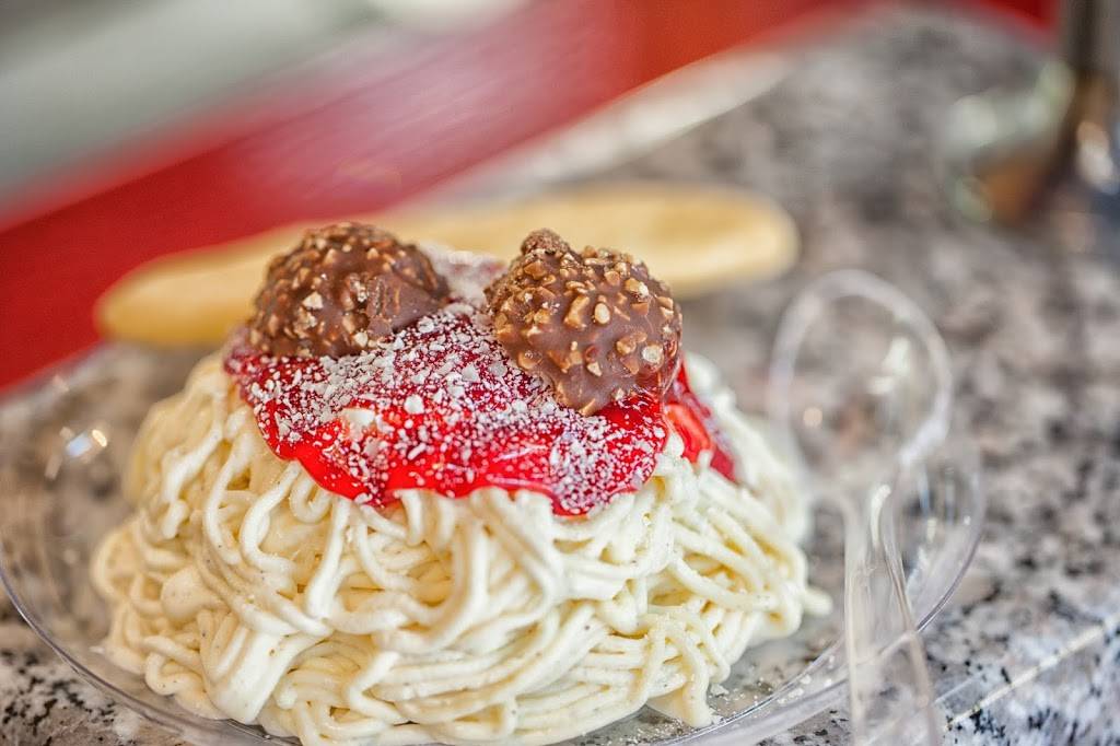 Poynors Pommes Frites | restaurant | 131 Island Dr #3107, Pigeon Forge, TN 37863, USA | 8657747744 OR +1 865-774-7744