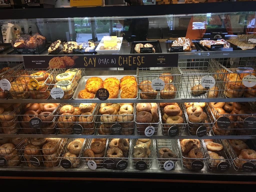 Einstein Bros. Bagels | cafe | 1422 N Meacham Rd, Schaumburg, IL 60173, USA | 8472855237 OR +1 847-285-5237