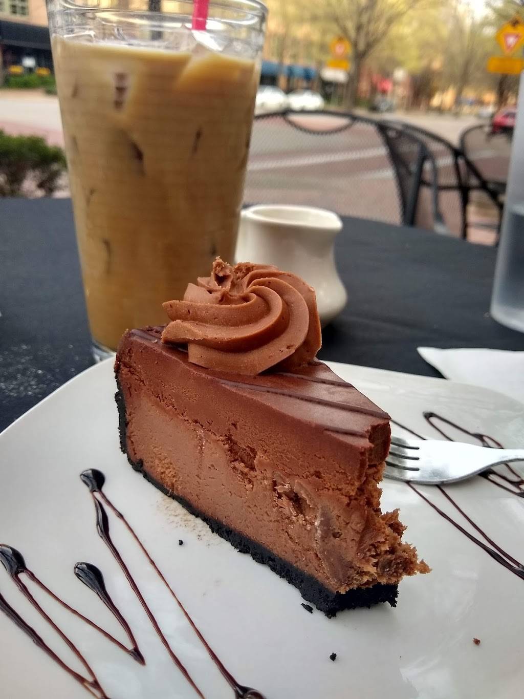 Astoria Caffe & Wine Bar | cafe | 15701 Quorum Dr, Addison, TX 75001, USA | 9722395853 OR +1 972-239-5853