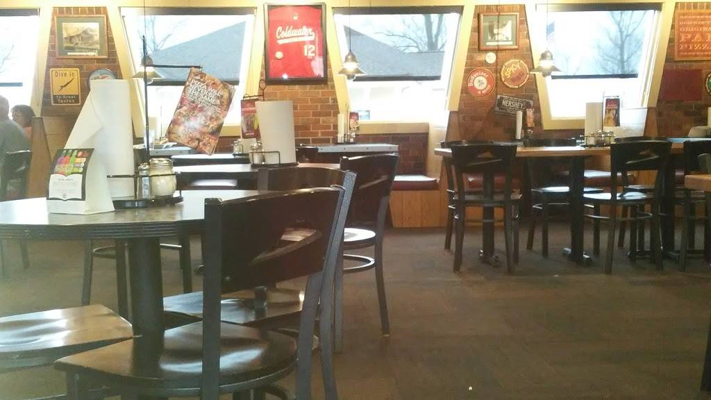 Pizza Hut Meal Takeaway 366 E Chicago St Coldwater Mi 49036 Usa