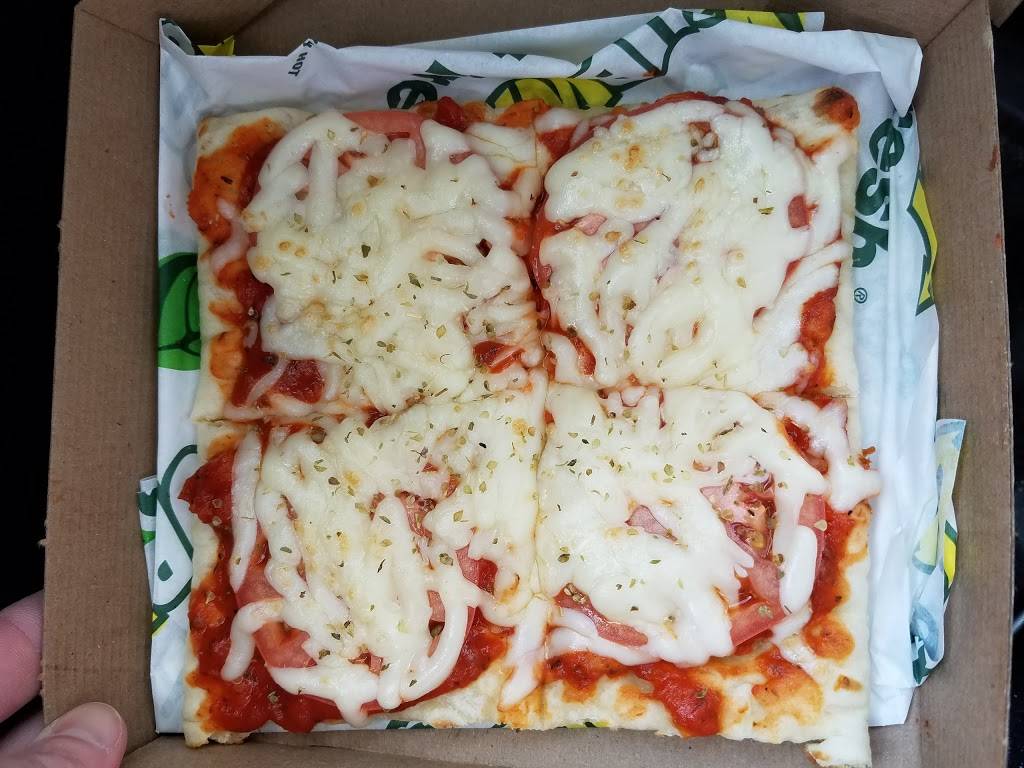 Subway Restaurants | restaurant | 345 PA-315, Dupont, PA 18641, USA | 5706554066 OR +1 570-655-4066