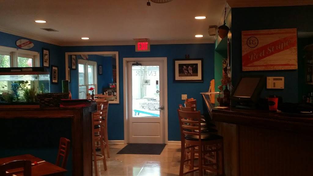 Red Stripes Caribbean Cuisine and Lounge | restaurant | 8 Pin Oak St, Bluffton, SC 29910, USA | 8437578111 OR +1 843-757-8111