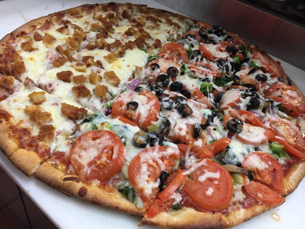 Zizzis Pizza | meal delivery | 4720 W Lisbon Ave, Milwaukee, WI 53208, USA | 4144479000 OR +1 414-447-9000