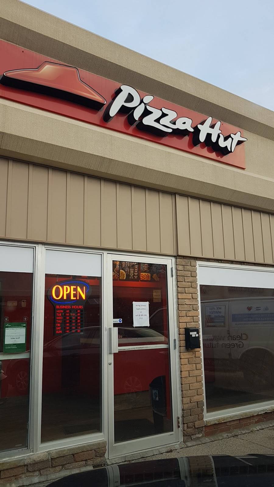 Pizza Hut | meal delivery | 6545 Hwy 7 Unit, Markham, ON L3P 3B4, Canada | 9052097717 OR +1 905-209-7717