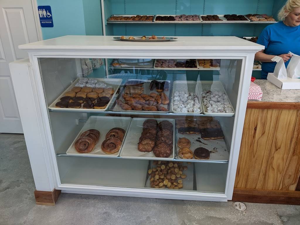 Glazed Donuts & Bakery | restaurant | 71174 LA-21, Covington, LA 70433, USA | 9852435988 OR +1 985-243-5988