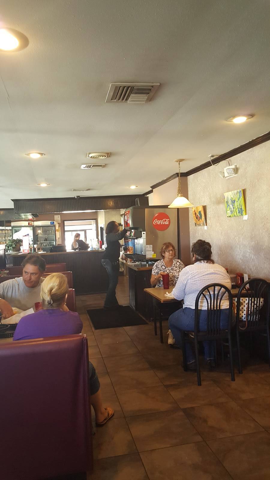 Griffins Poboy and Grille | restaurant | 1015 W Tunnel Blvd A, Houma, LA 70360, USA | 9855801777 OR +1 985-580-1777