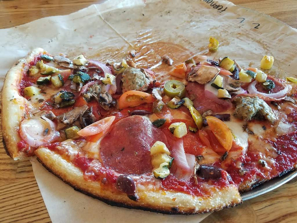 Blaze Pizza | meal takeaway | 13582 Whittier Blvd, Whittier, CA 90605, USA | 5623750490 OR +1 562-375-0490