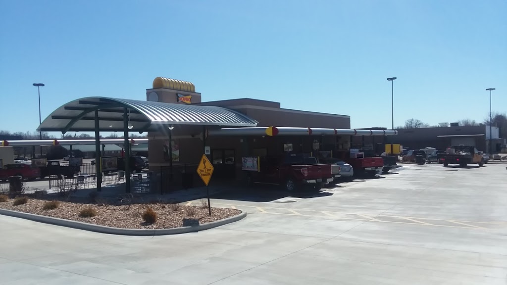 Sonic Drive-In | restaurant | 1119 NW 12th Ave, Ava, MO 65608, USA | 4176833731 OR +1 417-683-3731