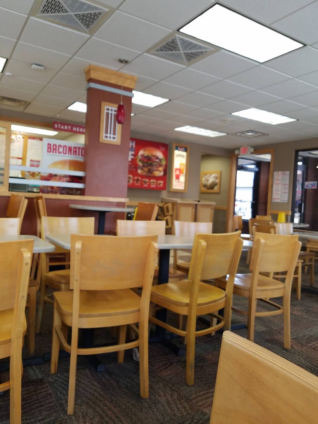 Wendys | restaurant | 343 S Sandusky Ave, Bucyrus, OH 44820, USA | 4195627976 OR +1 419-562-7976