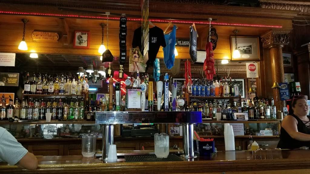 Neumanns Bar | restaurant | 2531 7th Ave E, North St Paul, MN 55109, USA | 6517706020 OR +1 651-770-6020