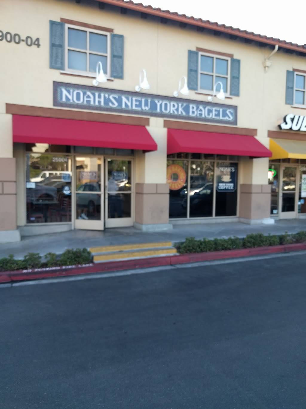 Noahs Bagels | cafe | 25910 The Old Rd C1, Valencia, CA 91381, USA | 6612549474 OR +1 661-254-9474