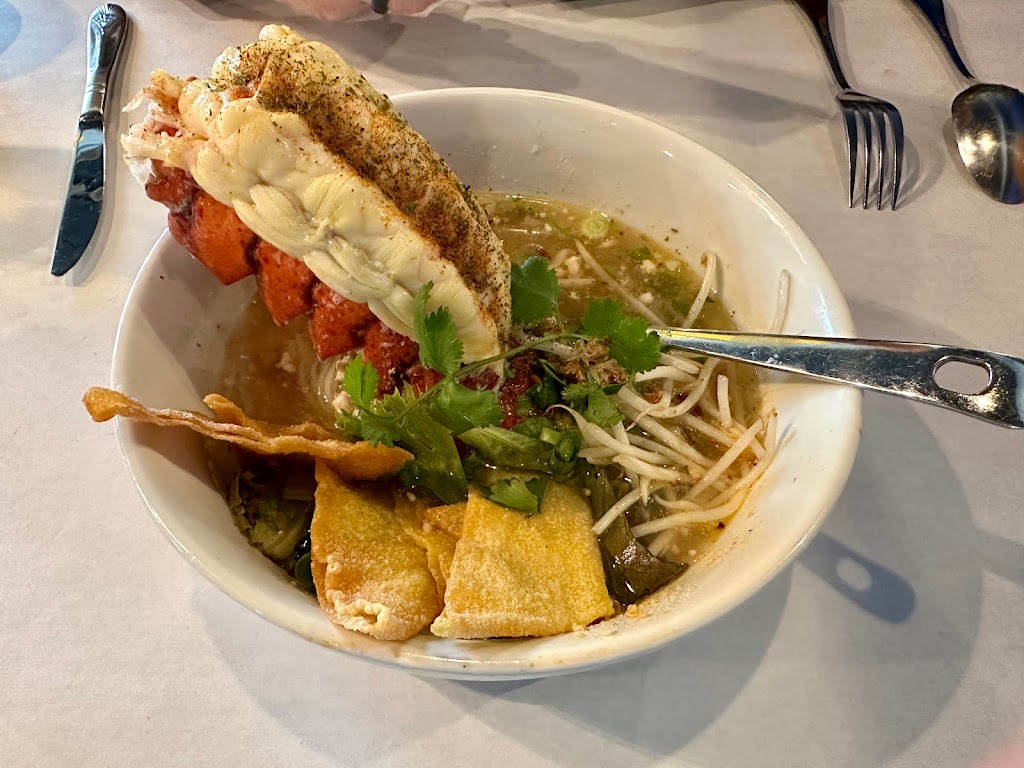 The Lobster Herndon | restaurant | 1106 Herndon Pkwy, Herndon, VA 20170, USA | 7034357618 OR +1 703-435-7618