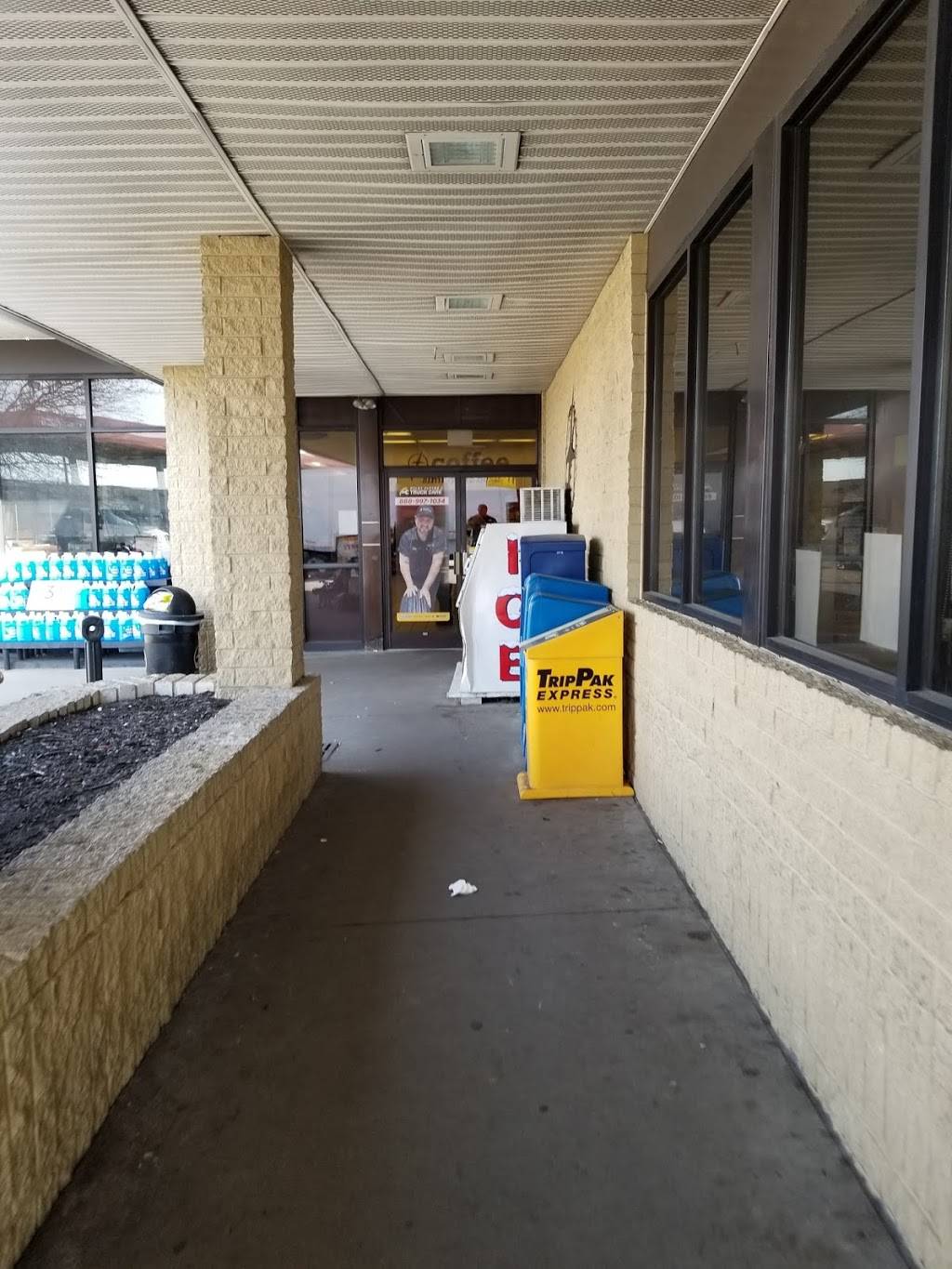 Flying J Travel Center | restaurant | 4380 Nashville Rd, Franklin, KY 42134, USA | 2705863343 OR +1 270-586-3343