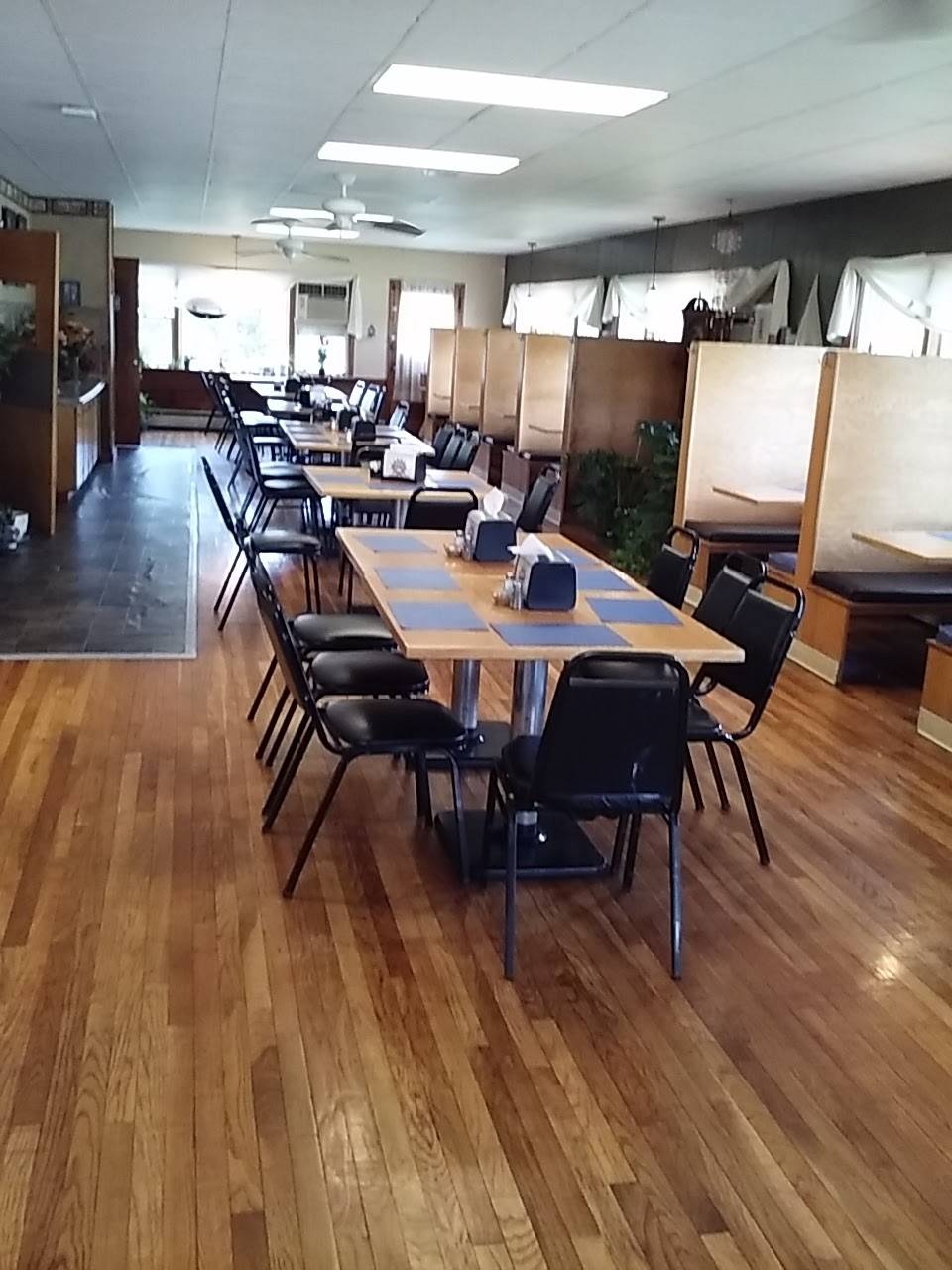 Chautauqua Harbor House Restaurant | restaurant | 95 W Lake Rd, Mayville, NY 14757, USA | 7162241112 OR +1 716-224-1112