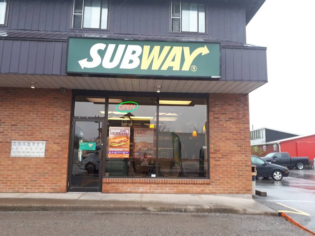 Subway - Meal takeaway | 230 Main St W, Port Colborne, ON L3K 3V5, Canada