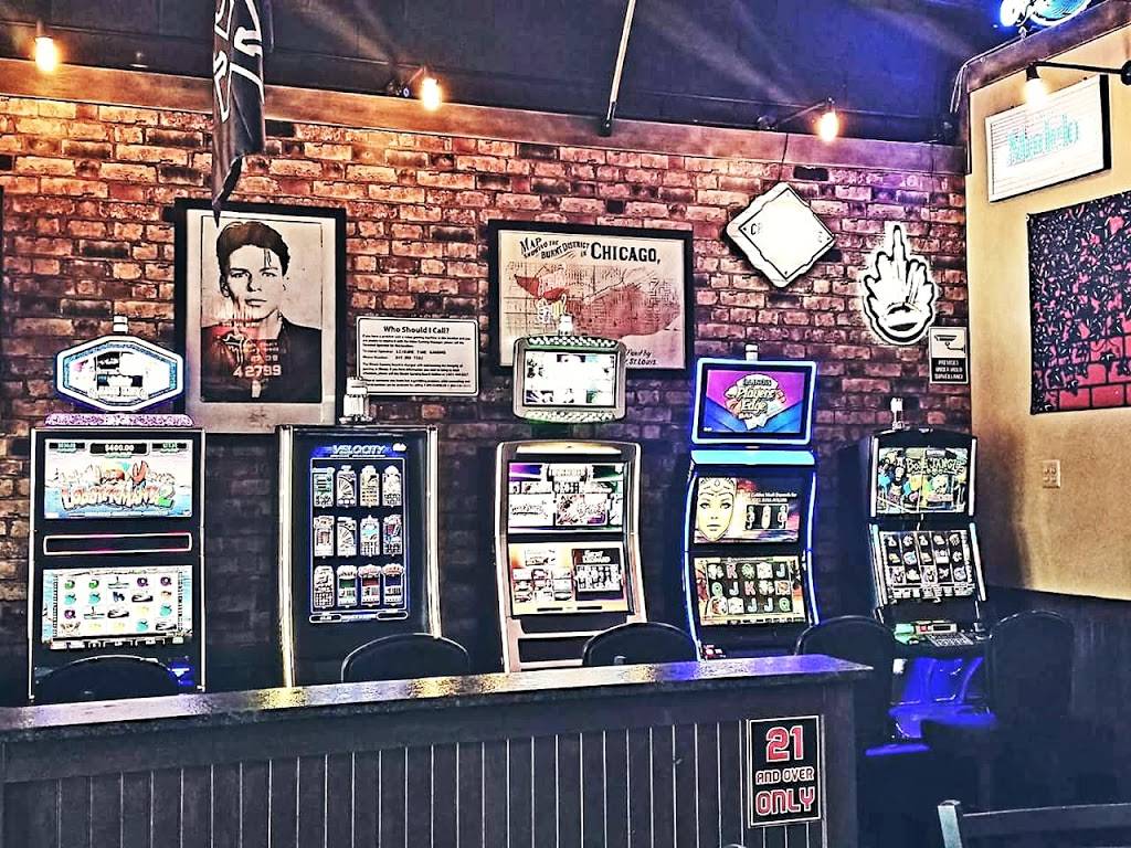 BRITS STREET BAR & SANDWICHES | restaurant | 2020 US-12, Spring Grove, IL 60081, USA | 8155813176 OR +1 815-581-3176