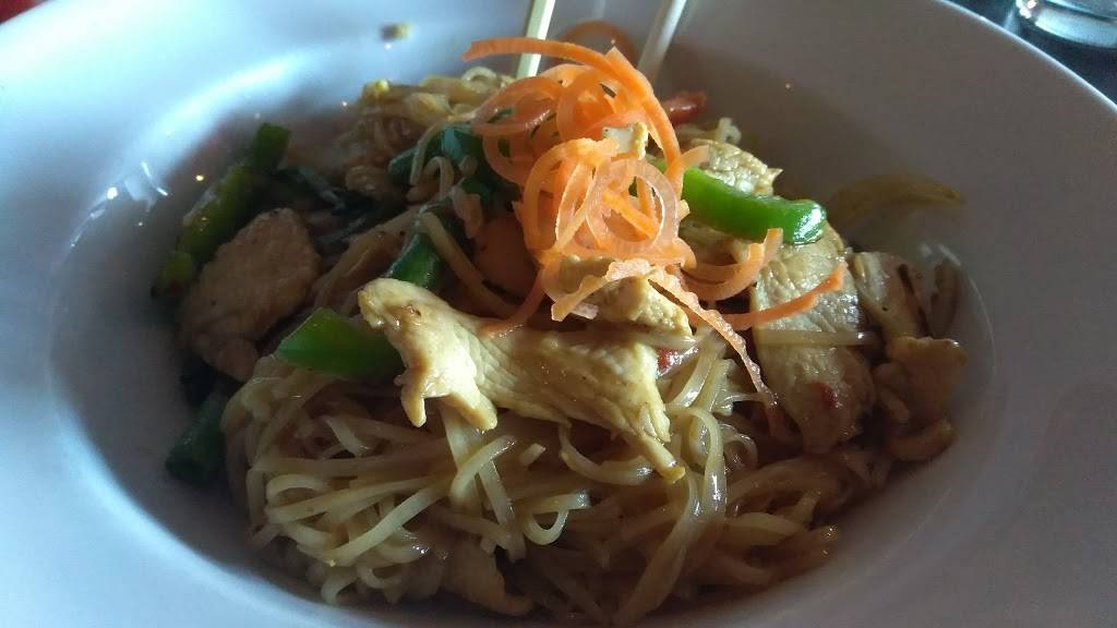 Hi Noodle Thai | restaurant | 333 Graham Ave, Brooklyn, NY 11211, USA | 7183888445 OR +1 718-388-8445