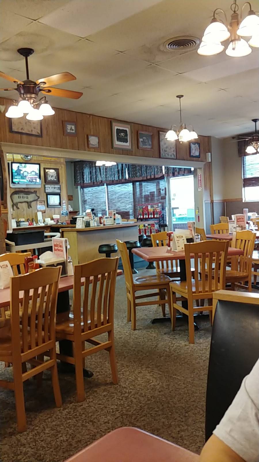 Smokey Joes Barbecue | restaurant | 1101 S Main St, Lexington, NC 27292, USA | 3362490315 OR +1 336-249-0315