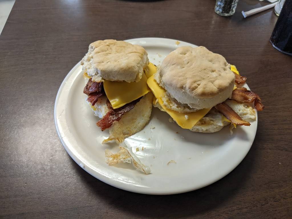 Maple Hill Restaurant | restaurant | 8089 State Hwy 76, Cape Fair, MO 65624, USA | 4175382355 OR +1 417-538-2355