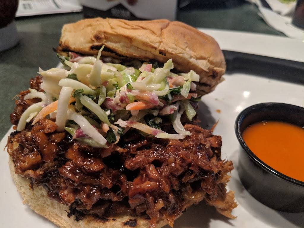 The Greene Turtle Sports Bar & Grille | restaurant | 3610 Von Schilling Dr, Hampton, VA 23666, USA | 7578383854 OR +1 757-838-3854
