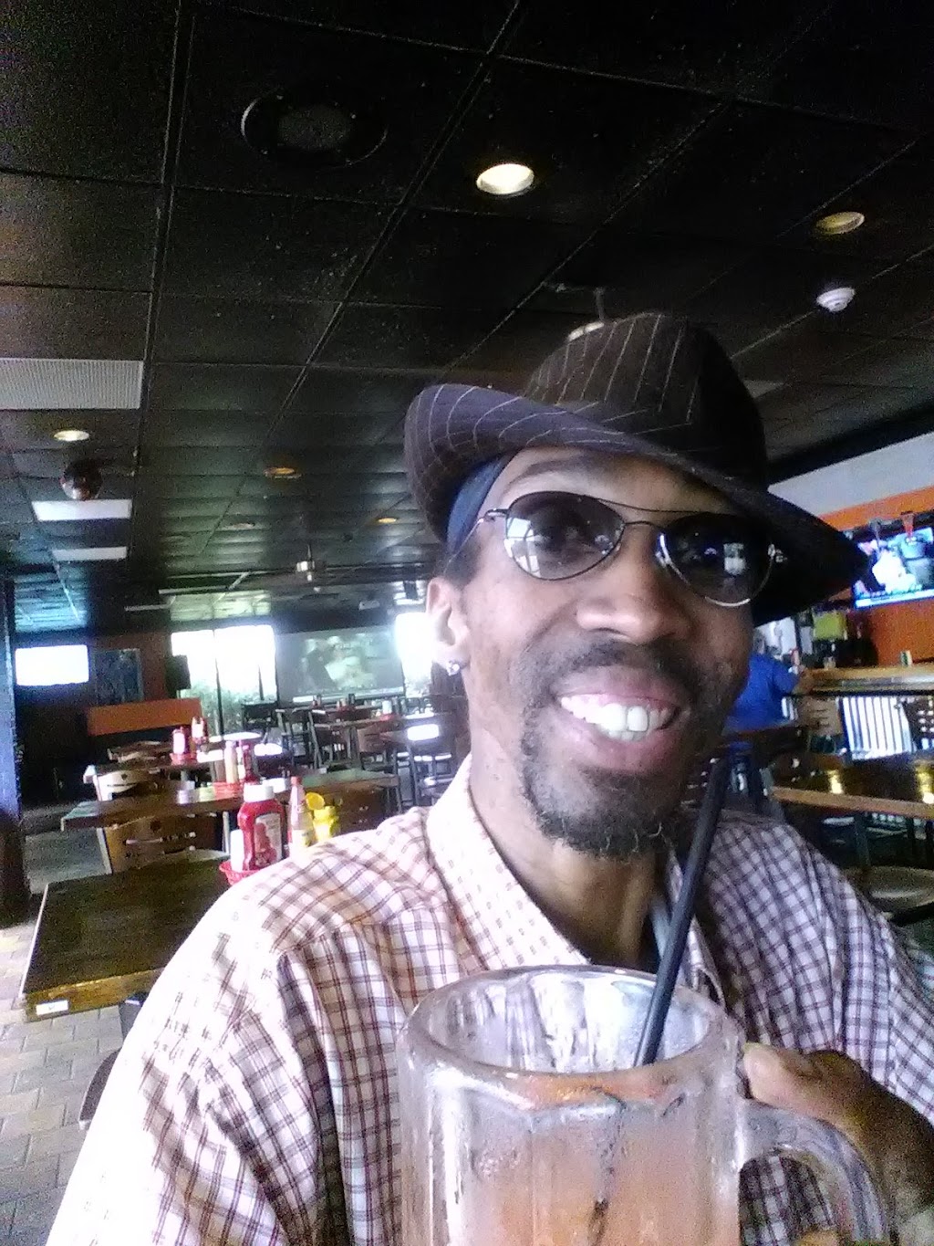 High 5 Sports Bar & Grill 305 W Trinity Ln, Nashville, TN 37207, USA