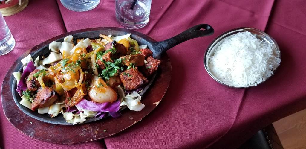 Tandoori Bellevue | restaurant | 67 Rue Sainte-Anne, Sainte-Anne-de-Bellevue, QC H9X 1L5, Canada | 5144574141 OR +1 514-457-4141