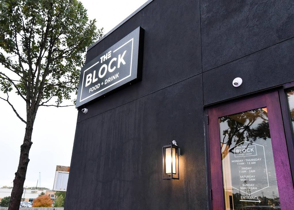 The Block Food & Drink - Restaurant | 7007 Walker St, St Louis Park, MN 55426, USA