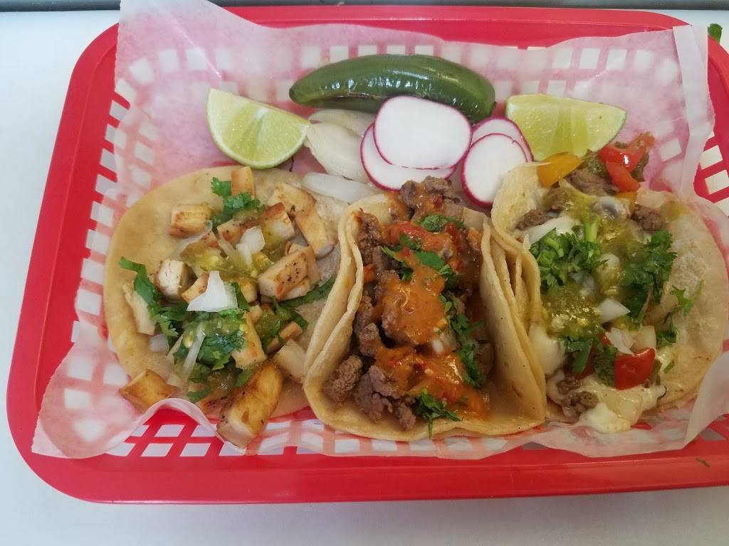 Yolis Kitchen Taco Truck Restaurant 2345 N Academy Blvd Colorado Springs Co 80909 Usa
