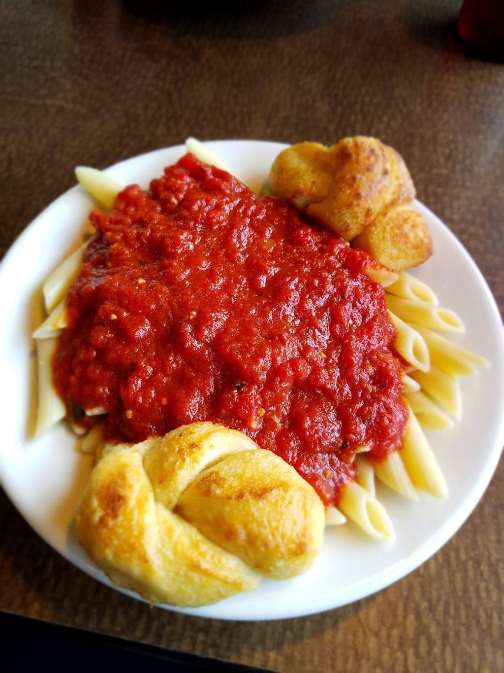 The Garlic Knot - Bear Creek | meal delivery | 3200 S Wadsworth Blvd #A, Lakewood, CO 80227, USA | 3039805668 OR +1 303-980-5668