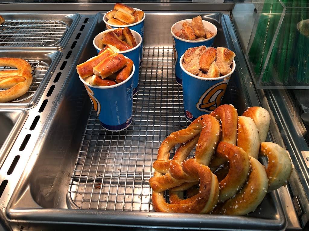 Auntie Annes | cafe | 100 E Street Rd, Warminster, PA 18974, USA | 2156726000 OR +1 215-672-6000