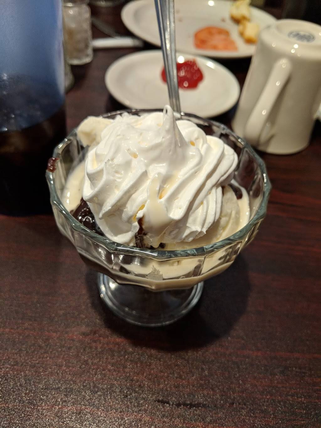 Jackies Family Restaurant | restaurant | 9760 Plainfield Rd, Kimbolton, OH 43749, USA | 7404326161 OR +1 740-432-6161