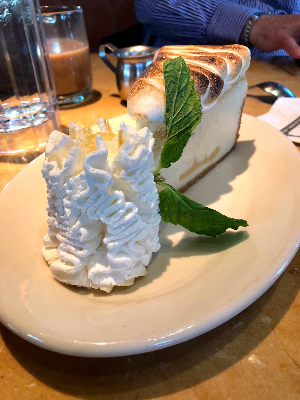 The Cheesecake Factory | 4502 S Steele St, Tacoma, WA 98409, USA