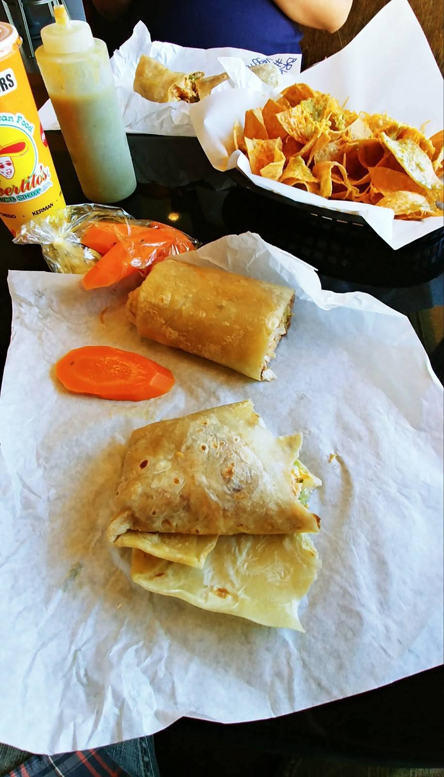 Robertitos Taco Shop | restaurant | 6581 N Riverside Dr, Fresno, CA 93722, USA | 5592753203 OR +1 559-275-3203