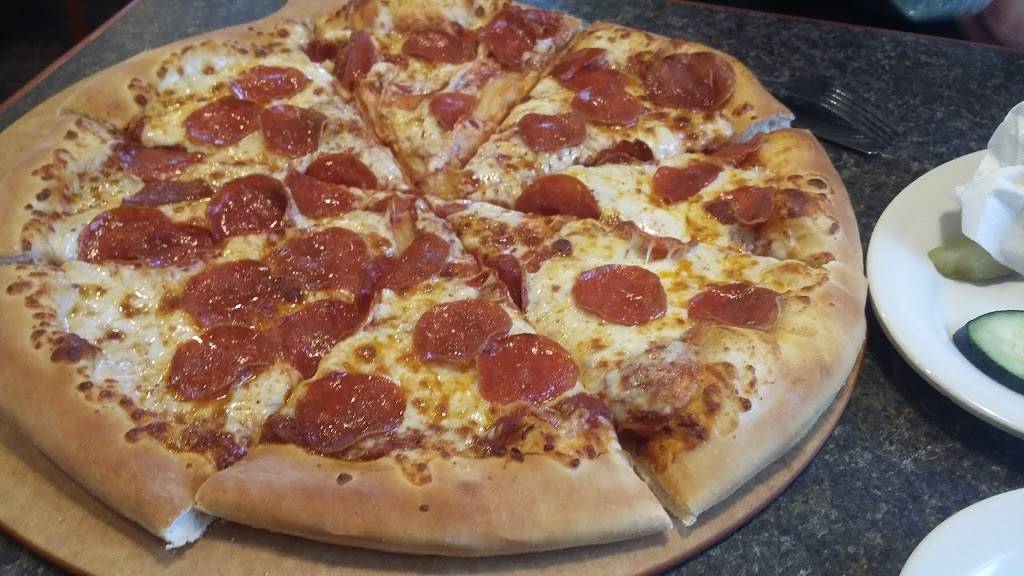 Pizza Hut | meal takeaway | 116 S Bickett Blvd, Louisburg, NC 27549, USA | 9194966400 OR +1 919-496-6400